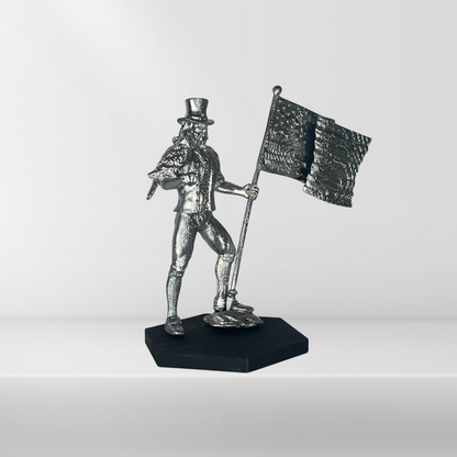 FreeDom Figurine